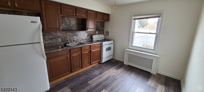 Building Photo - 473 Washington Ave Rental