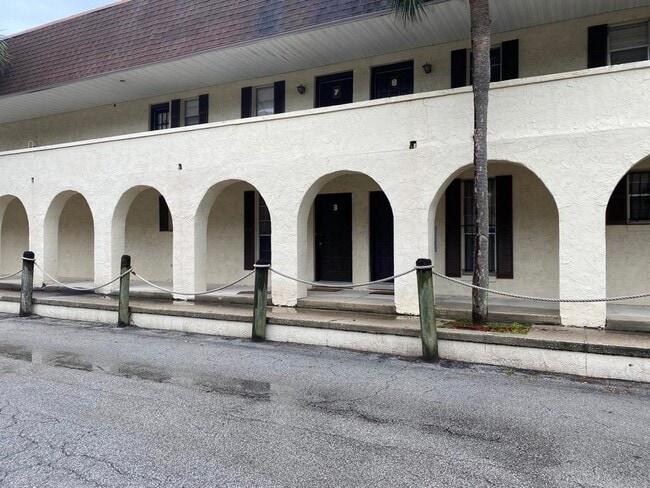 Building Photo - 1714 El Prado Rd Rental