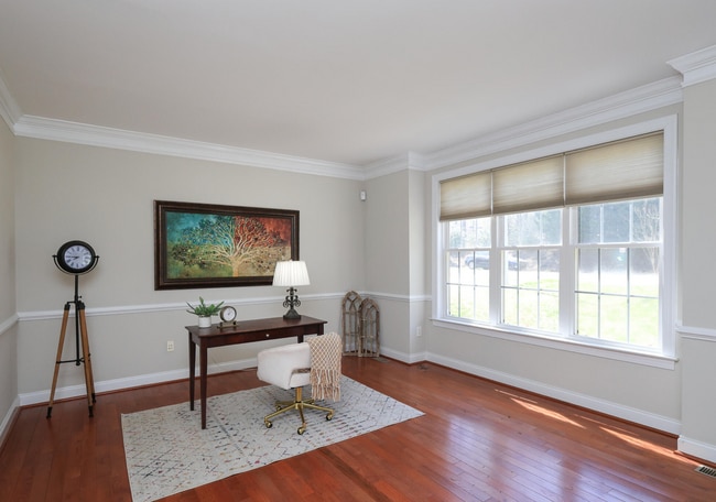 Photo - 8417 Henderson Rd