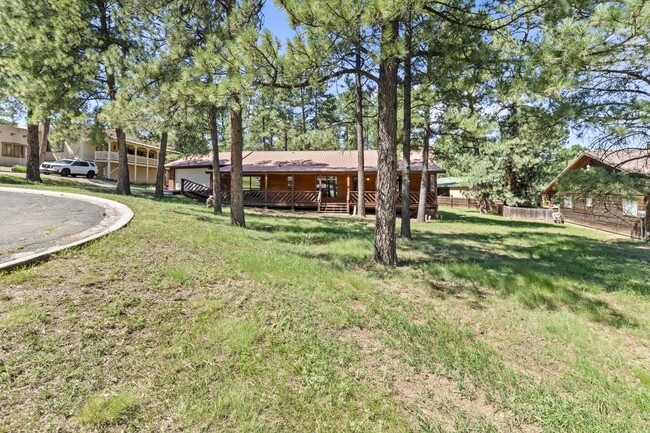 103 E Miller Ct Unit 1