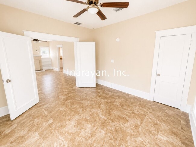 Photo - Newly remodeled 2/1 home- AVAILABLE
