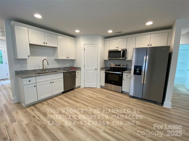 Photo - 212 N Correll St
