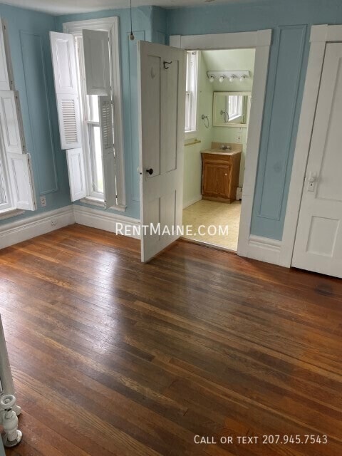 200 Center St Unit 5
