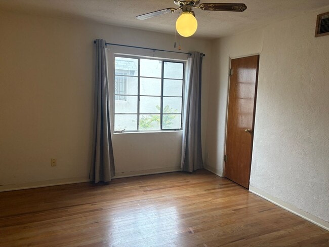 223 Solano Dr NE Unit B