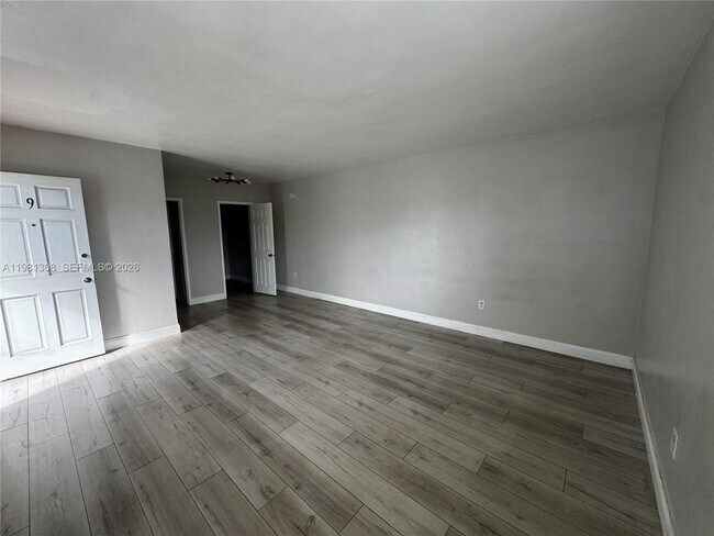 Photo - 500 13th St Unit 9