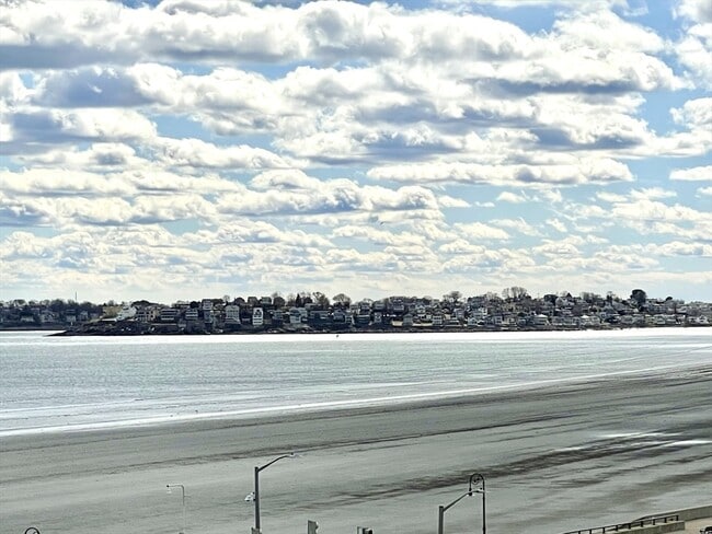 Photo - 300 Lynn Shore Dr Unit 408