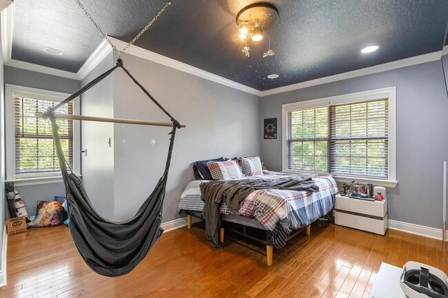 Photo - 104 Heartwood Pt