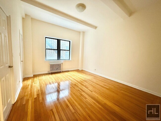 Building Photo - AMSTERDAM AVENUE