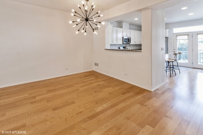 Photo - 2224 S Crambourne Way