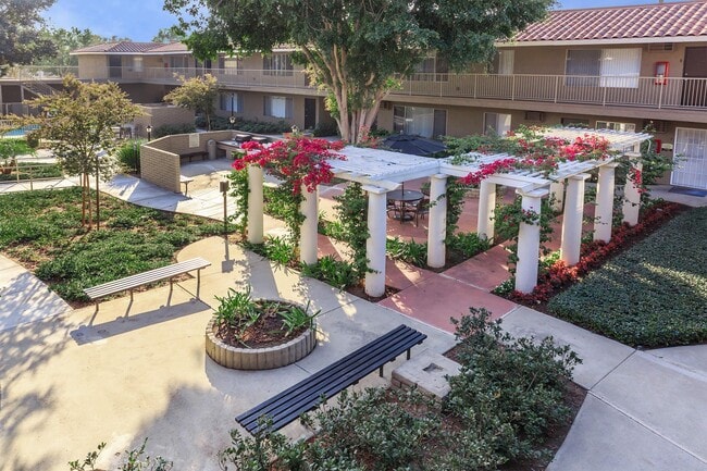 Camino Pueblo and El Rancho Apartment Homes