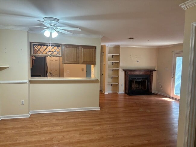 Photo - Updated - 2BD/2BA on 2nd floor with Balcony!