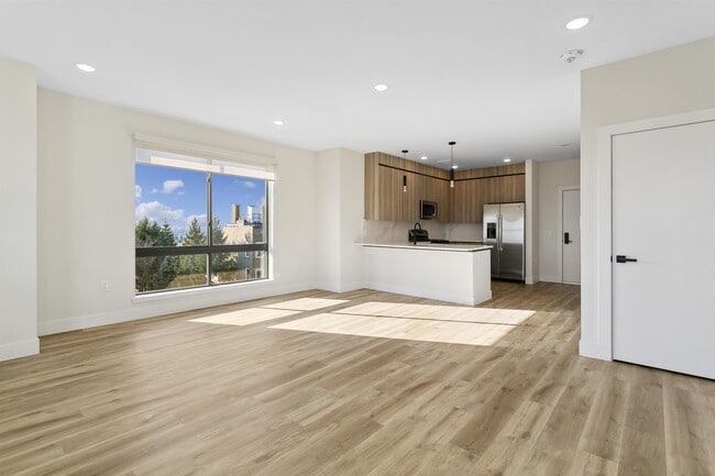 Building Photo - 586 66th St Unit 406