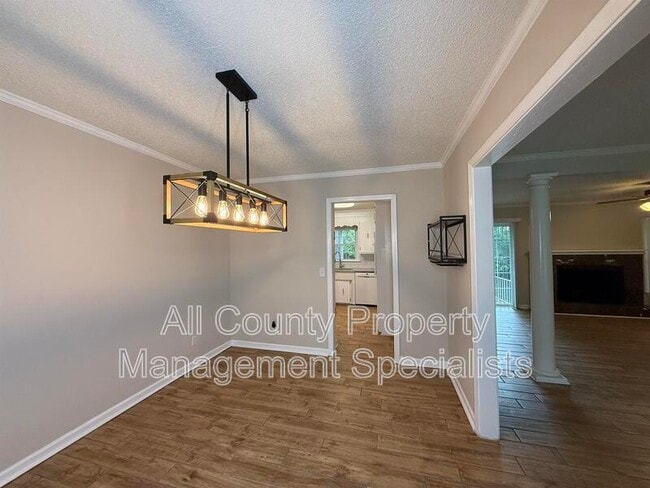 Photo - 2932 Bagpipe Rd