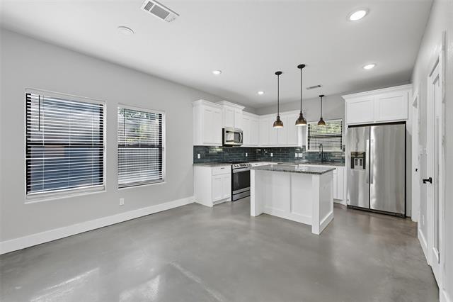 Photo - 610 E Shepherd St