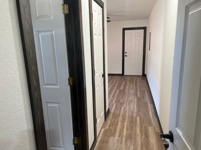 Photo - 1025-1027 S Cherokee Ave Unit 1025 S Cherokee