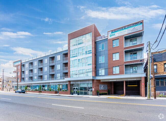 E Plaza & Residences - E Plaza & Residences Apartments