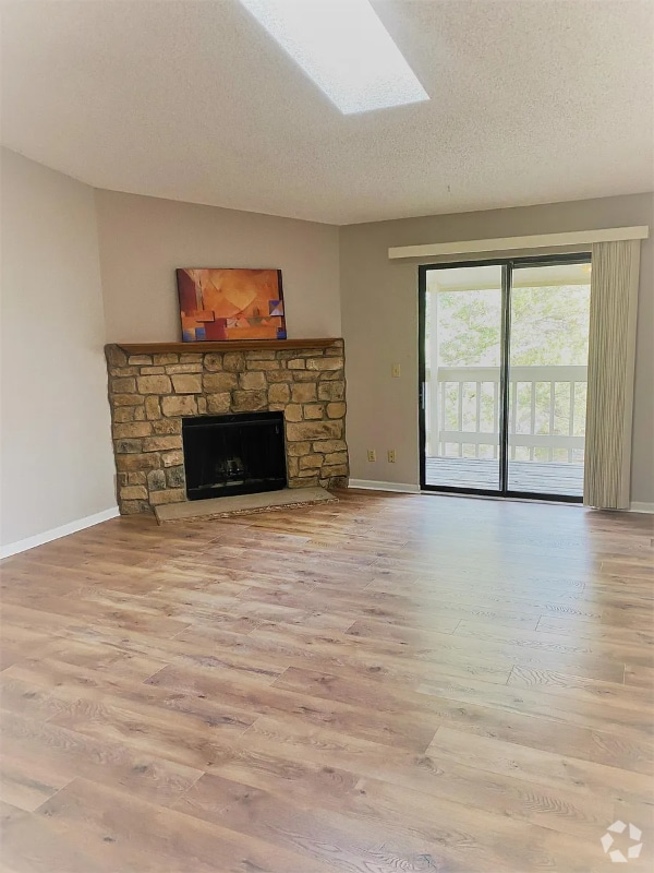 Building Photo - 8225 Fairmount Dr Unit 6-207 Rental