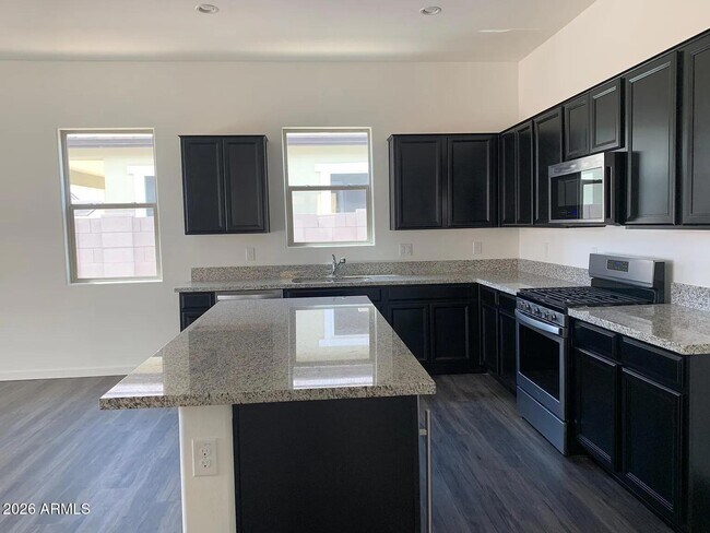 22751 E Calle Luna