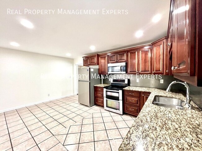 Photo - 133 Polaris Dr