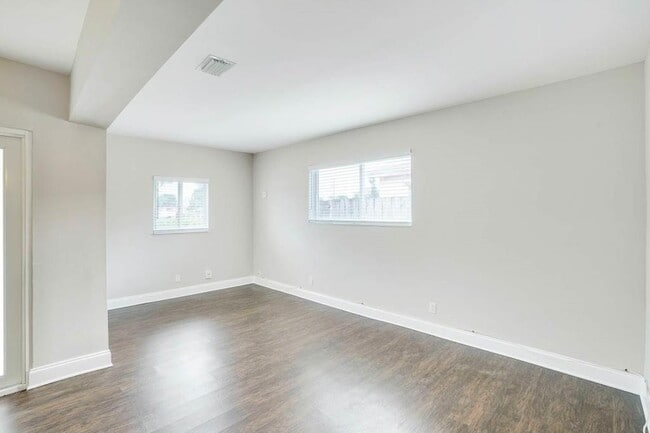 Photo - 7421 Normandy St