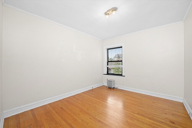 Photo - 46 Lawton Rd Unit 1