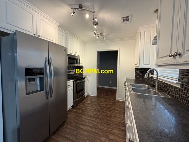 Photo - 31 Willow Lake Dr