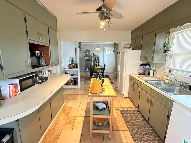 Photo - 5512 12th Ave S