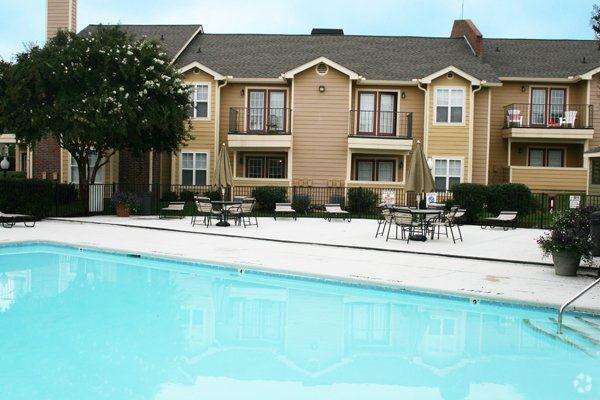 Sparkling Pool Pavilion with Sundeck