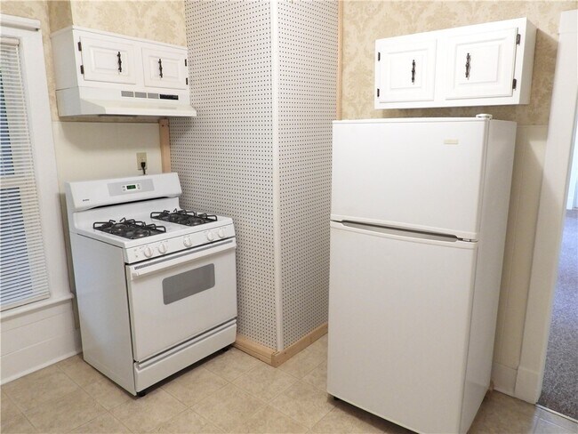 Photo - 119 River St