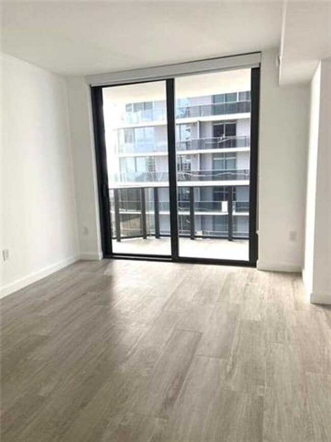 Photo - 45 SW 9th St Unit 45 SW 9th St # 3707