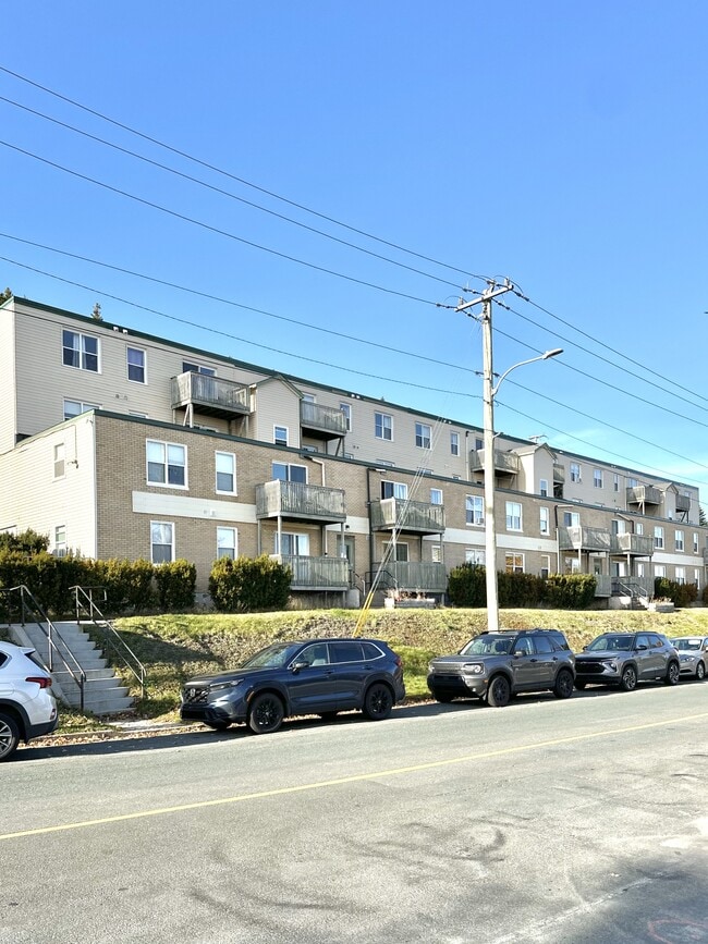 Building Photo - 91 Larkhall St