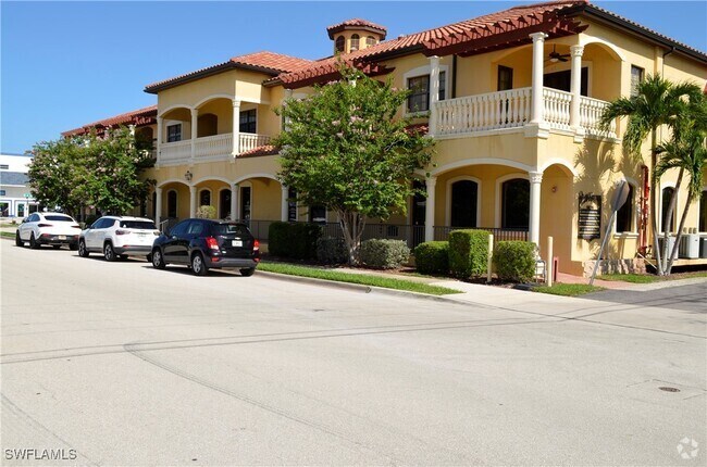 Building Photo - 1625 SE 46th St Unit 2B Rental
