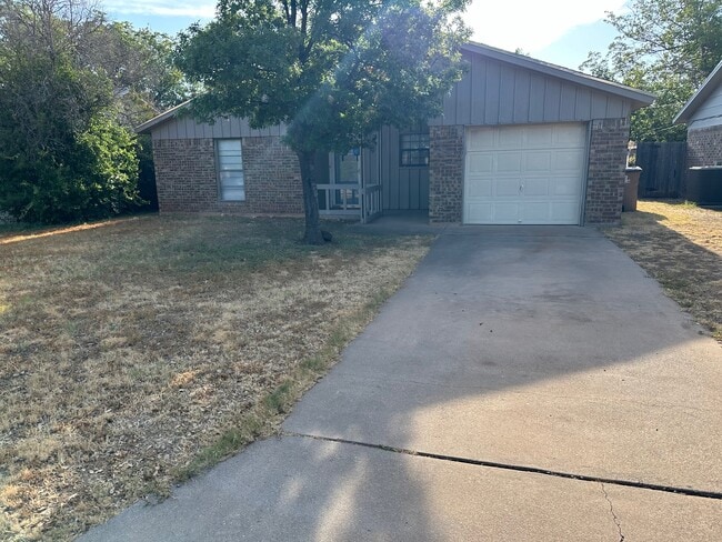 Photo - 1028 Woodruff St