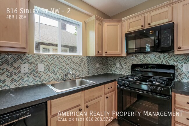 Photo - 816 Sibley St NW Unidad 2