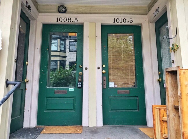 Photo - 1008 E Harrison St Unit 1008 1/2