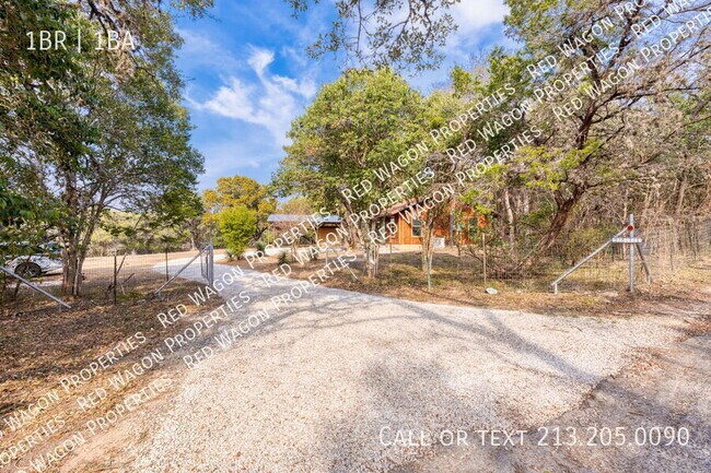 Photo - 9871 Menchaca Rd