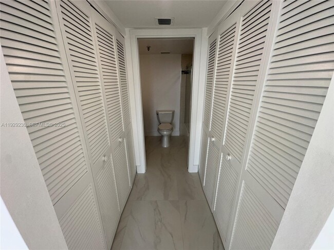 Photo - 6797 Willow Wood Dr Unit 6043