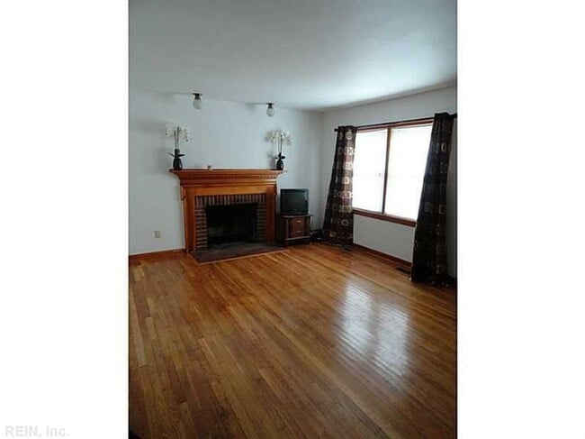 Photo - Call Sabrina Thomas at 757-767-0767 for more information