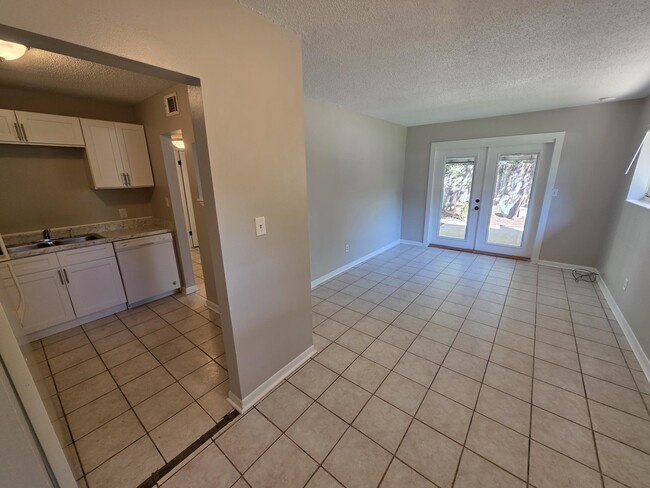 Photo - 126 Smith St