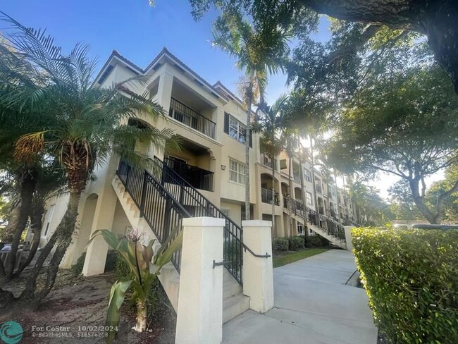 Photo - 5880 W Sample Rd Condominio Unidad 301