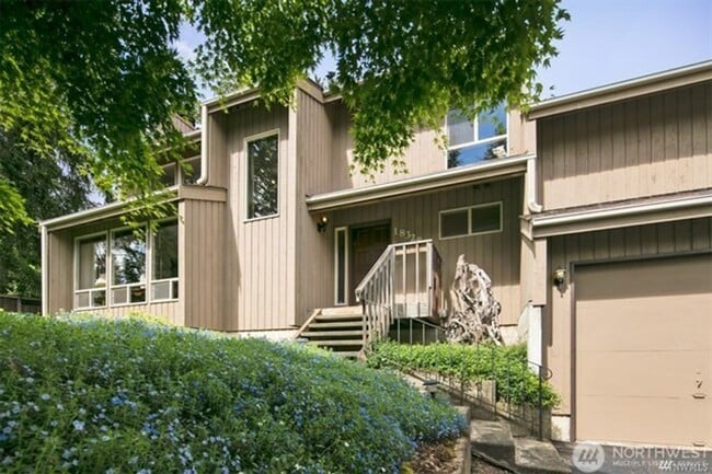 Building Photo - 3Bd/3.5Ba Bothell House