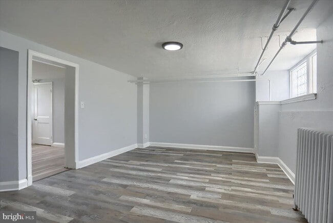 Photo - 1323 N Kenwood Ave