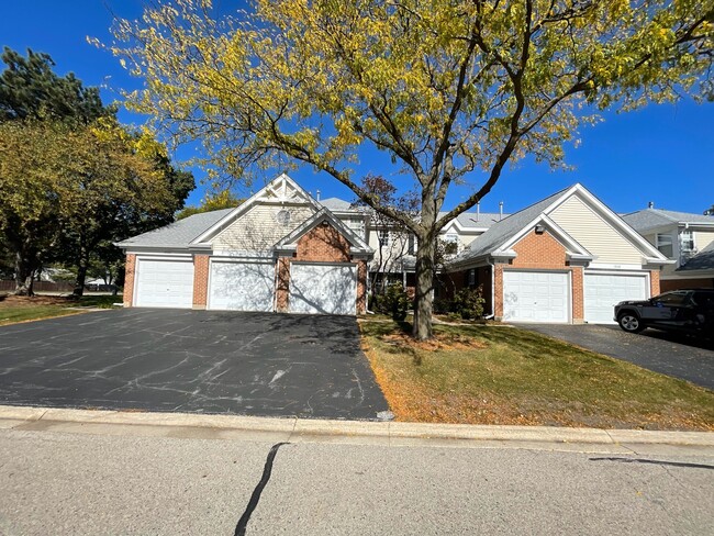 Photo - 1802 Quaker Hollow Ln Townhome