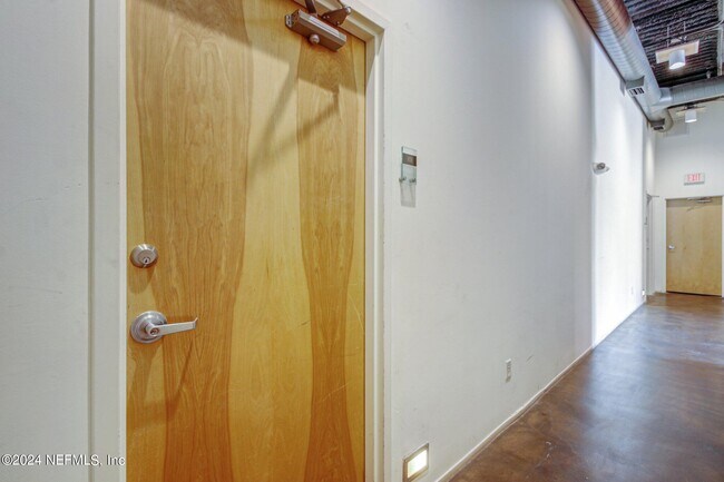 Photo - 1050 Hendricks Ave Unidad 101