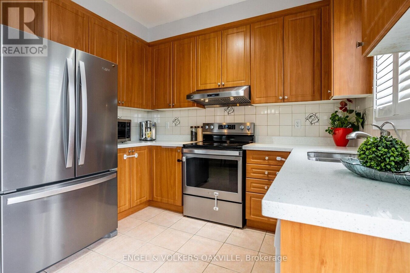 Photo - 72 Pefferlaw Cir
