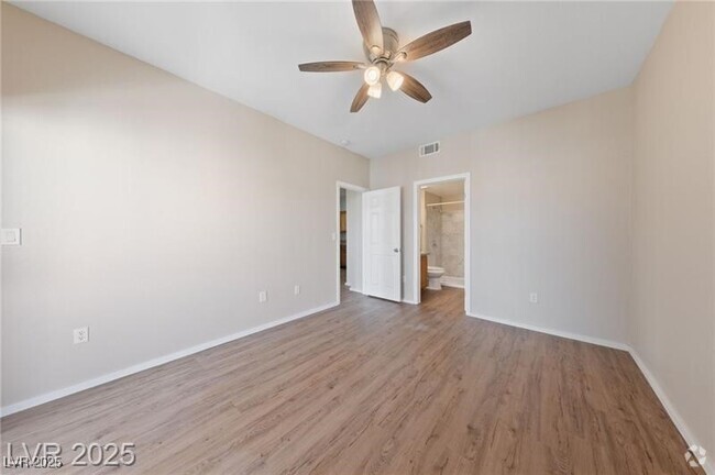 Building Photo - 5855 Valley Dr Unit 2170 Rental