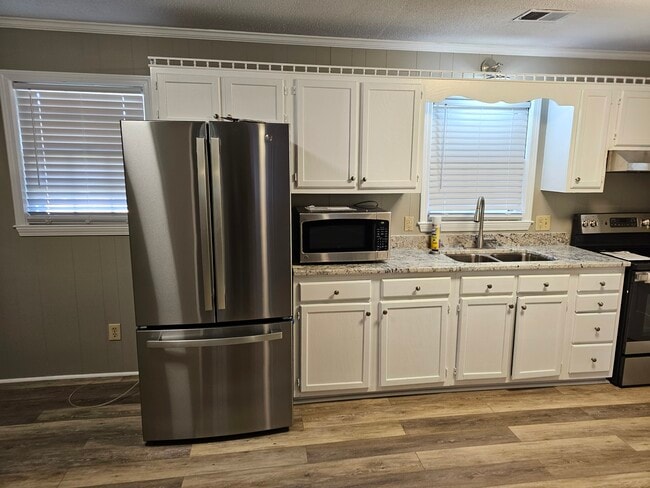 Photo - 1131 W Brookgreen Dr