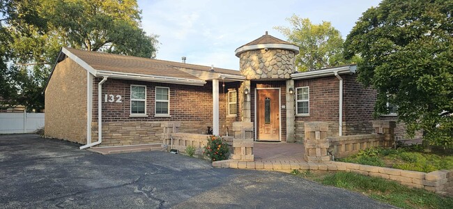 Photo - 132 Fairwood Dr