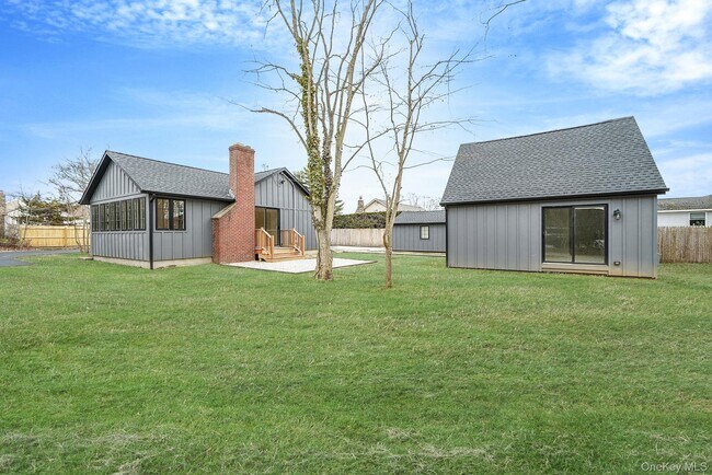 Photo - 23 Roosevelt Blvd