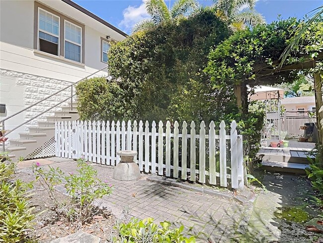 Photo - 1601-1611 11th St N